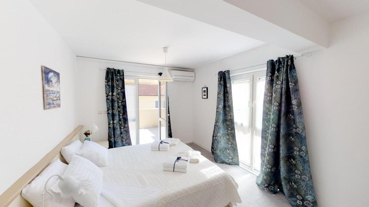 Stella Deluxe Superior 5 Star Apartment, Your Piece Of Heaven By The Sea & Park, With Sea View Novigrad Istria Exterior foto